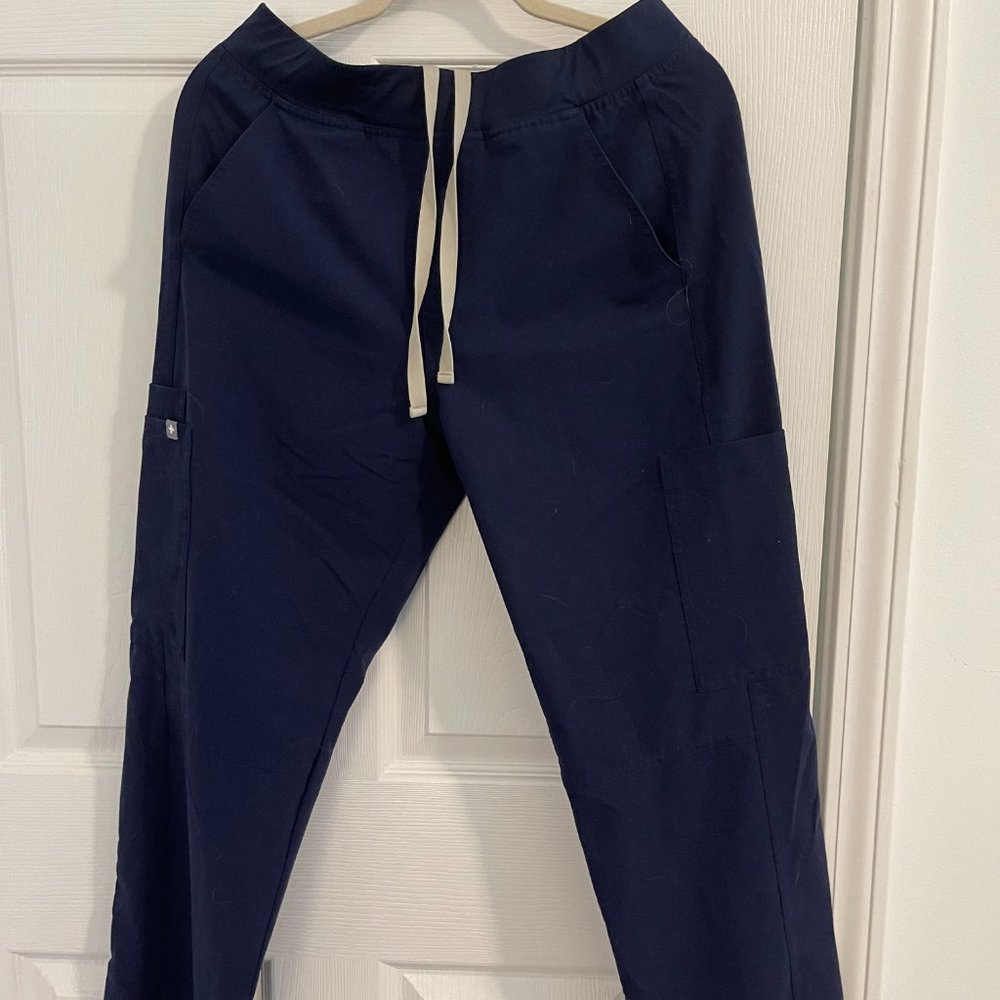 Figs Scrub Pants - Navy Men's Axim Cargo Scrub Pants